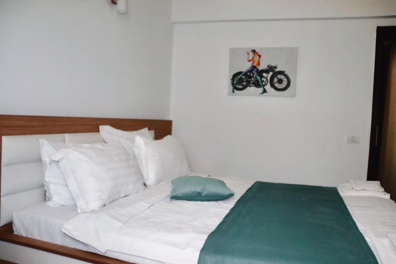 Hotel Victory 마마이아 외부 사진